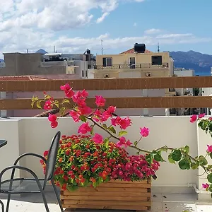 Appartamento Elegant In The Heart Of, Candia